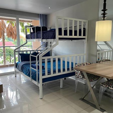Atlantis Condo Resort Jomtien Екстер'єр фото
