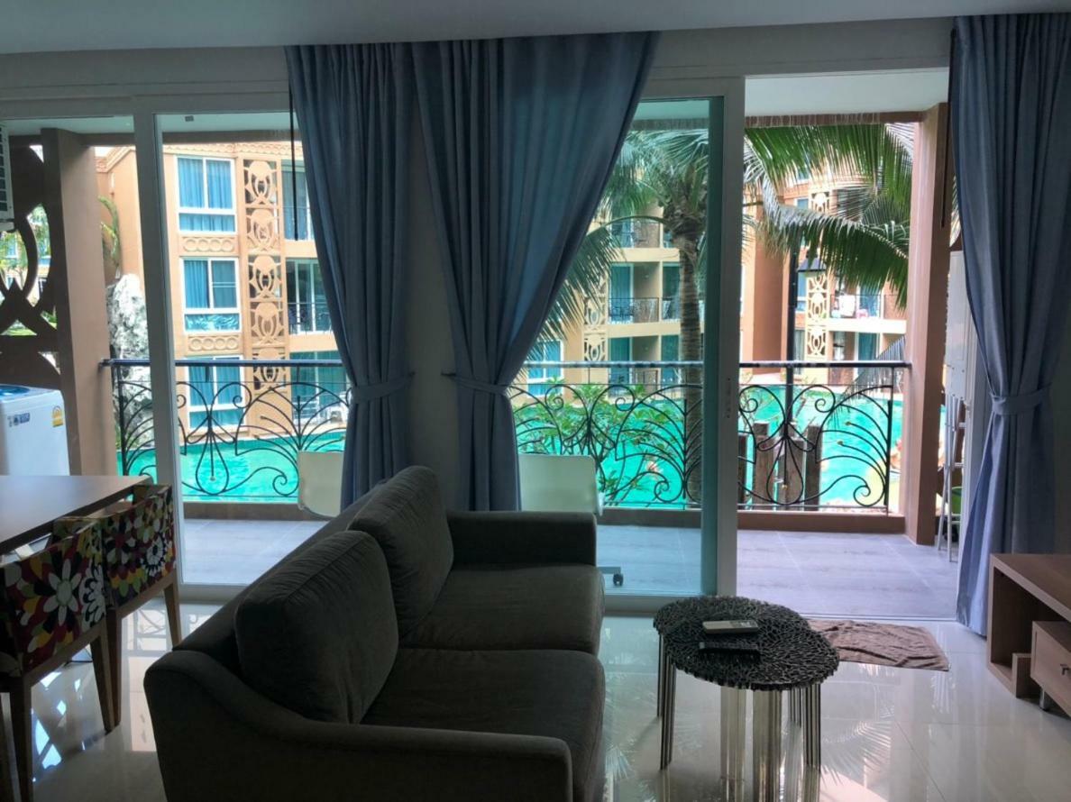 Atlantis Condo Resort Jomtien Екстер'єр фото
