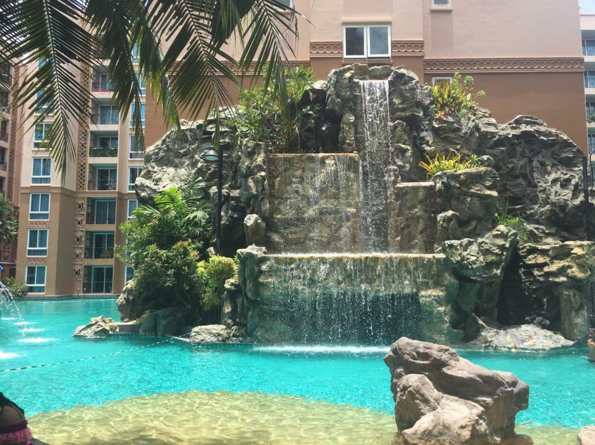 Atlantis Condo Resort Jomtien Екстер'єр фото
