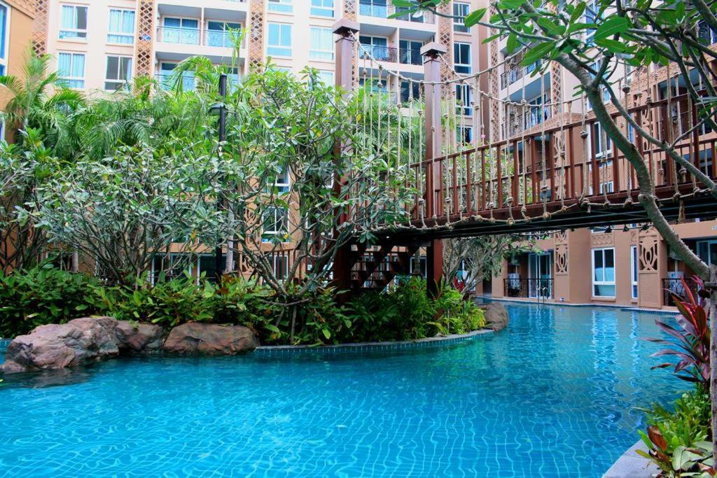 Atlantis Condo Resort Jomtien Екстер'єр фото