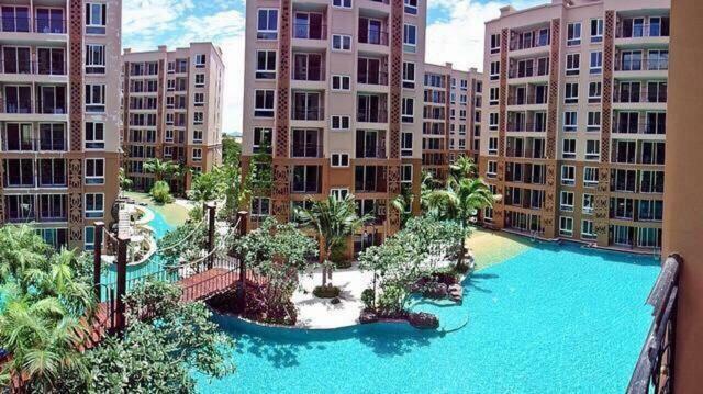Atlantis Condo Resort Jomtien Екстер'єр фото